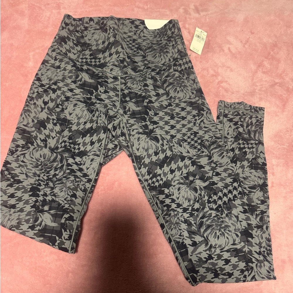 Aerie design leggings